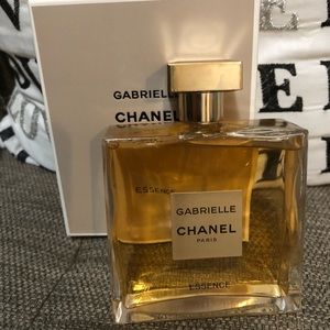 Gabrielle ❤️new never used!